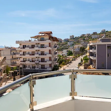 Eden Suites&apartments *