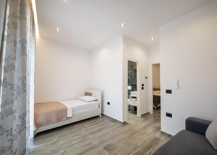 Eden Suites&apartments *