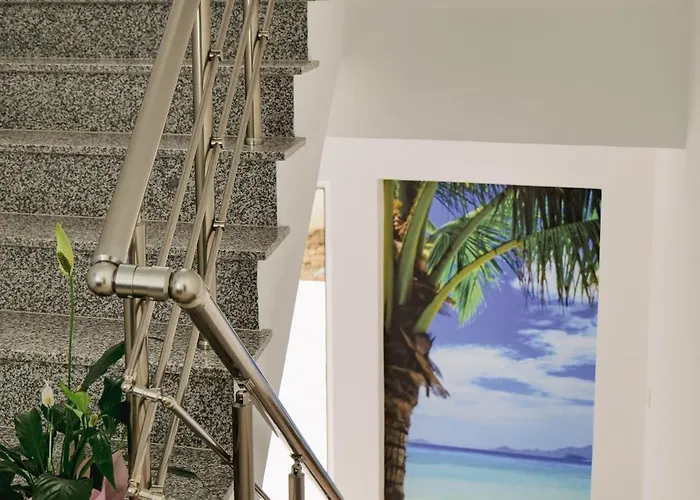 Eden Suites&apartments *