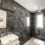 Eden Suites&apartments *