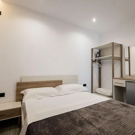 Eden Suites&apartments Apartamento Sarandë