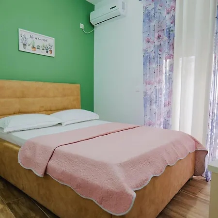 Eden Suites&apartments * Sarandë