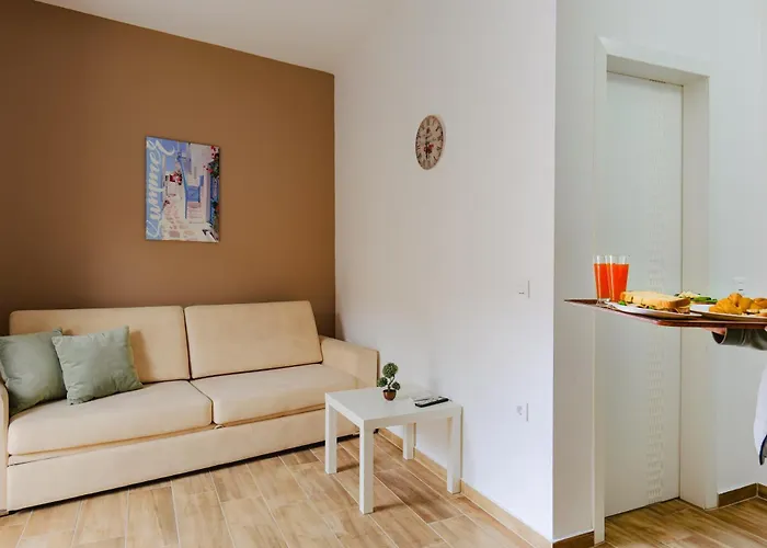 Eden Suites&apartments *